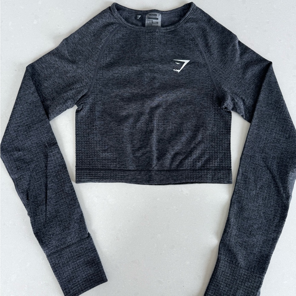 Gymshark Women's Gray Long Sleeve Crop Top. XS.